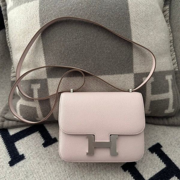 CONSTANCE 18 LIGHT PINK CHEVRE SILVER HARDWARE